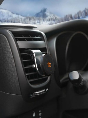 Держатель телефона на дефлектор магнитный AIRLINE AEAG003 AIRLINE