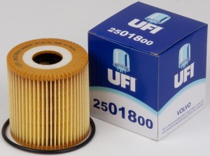 Фильтр масляный VOLVO S40/S60/S80/XC90 бензин 25.018.00 25.018.00 UFI