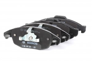 Колодки тормозные PEUGEOT Partner (09-) CITROEN Berlingo (05-) передние (4шт.) B 0 986 494 235 BOSCH