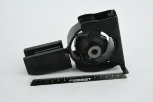 Опора двигателя TM-055 TM-055 FEBEST