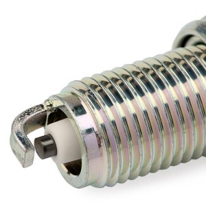 Свеча зажигания SUZUKI WAGON R 1.0/1.2 97- NGK 3932 NGK