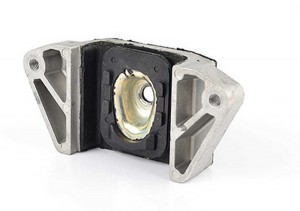 Опора КПП FORD Transit (FY) (00-06),(TT9) (06- ) BSG BSG 30-700-066 BSG