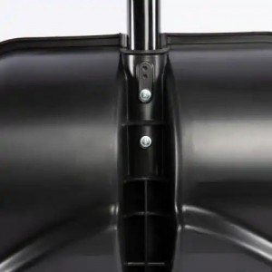 Лопата снеговая пластиковая 560х415мм с алюминиевым черенком и ручкой PALISAD 61607 PALISAD