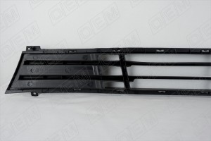 Решетка в бампер нижняя Hyundai Elantra 4 HD (2006-2011) OEM3752 OEMPARTS