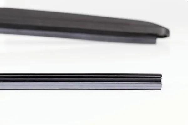 Щетка со   600mm24" (бескаркасная с доп.резинкой)  ALL SEASONS HEYNER 094 000 09 094000 ALCA