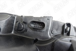 Фара правая Ford Transit (2015-нв) галоген, черная OEM0403FR OEMPARTS