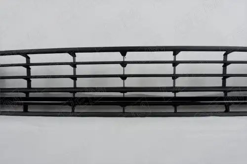 Решетка в бампер нижняя Volkswagen Polo sedan 5 2015-2020, под черную накладку OEM3678 OEMPARTS