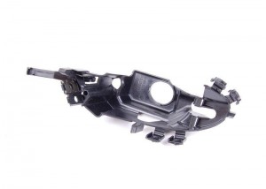 рамка п/туманной фары правая!\ MB W163 3.2 98-05 A1638201212 MERCEDES BENZ