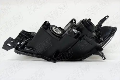 Фара правая Mazda 3 1 BK (2003-2009) седан, галоген OEM0203FR OEMPARTS