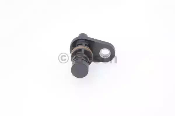 датчик полож. коленвала!\ Opel Astra J/Corsa D/Insignia/Meriva/Zafira 1.4/1.7CDT 0 261 210 325 BOSCH