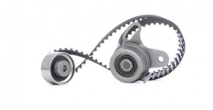 KIA CERATO (2004-2008) 2 РОЛИКА+РЕМЕНЬ VKMA95632 SKF