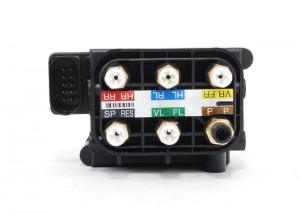 Блок клапанов MERCEDES S (W221),R (W251) пневмоподвески OE A 212 320 03 58 MERCEDES BENZ