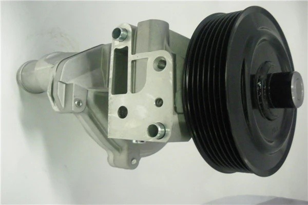 Насос водяной FORD Transit (00-) в сборе GMB GWF107AH GMB