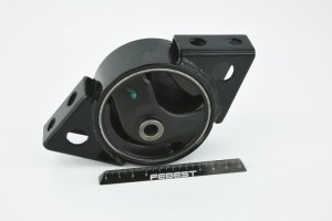 подушка двигателя задняя!\ Nissan Primera P10 90-96 NM-P10MRR FEBEST