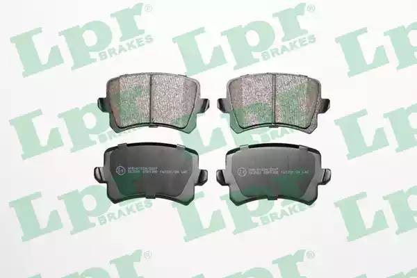 Комплект тормозных колодок 05P1390 05P1390 LPR