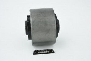 сайлентблок зад. продол. рычага зад.!\ Mitsubishi Pajero L141G-L146G/V2# 88-93 MAB-492 FEBEST