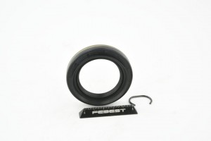 Сальник привода BMW 3 E90/F30, 5 F10/G30 95PES-44671016C 95PES-44671016C FEBEST