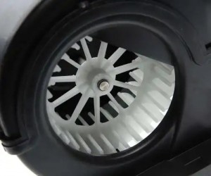 Мотор отопителя VOLVO FM9 (98-05) в сборе с корпусом MEGAPOWER 370-15-024 MEGA POWER