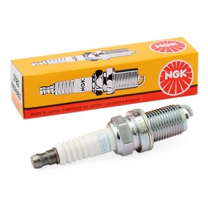 Свеча зажигания HYUNDAI Accent (99-),Sonata 5,Elantra KIA Rio,Cerato,Sorento NGK 3783 NGK