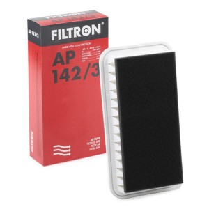 Фильтр воздушный TOYOTA Avensis (03-),Corolla (02-) FILTRON AP1423 FILTRON