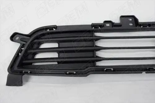 Решетка в бампер нижняя Mitsubishi Outlander 3 2012-2015 OEM3658 OEMPARTS