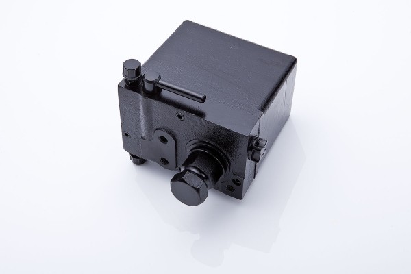насос подъёма кабины !OEM 0015533801 \MB Actros 01360700A PETERS ENNEPETAL