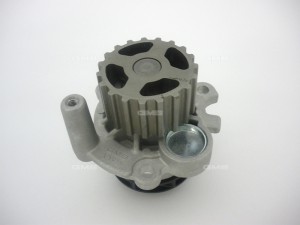 Насос водяной VW Golf (97-06) (1.9 TDI),Polo (96-05) (1.9 TDI) GMB GWVW-18A GMB