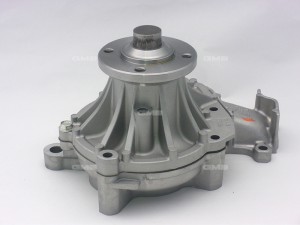 помпа!\ Toyota Hiace/Hilux/Land Cruiser/4 Runner 2.5TD/3.0TD 93> GWT-116AH GMB