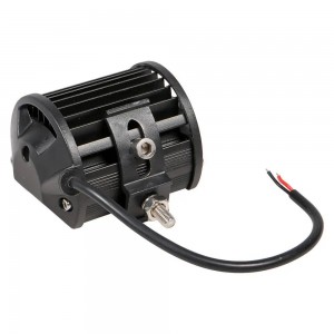 Фара светодиодная "AIRLINE" 98х78х65 мм 18W 12/24V (6 LED, направленный свет, ба ALED040 AIRLINE