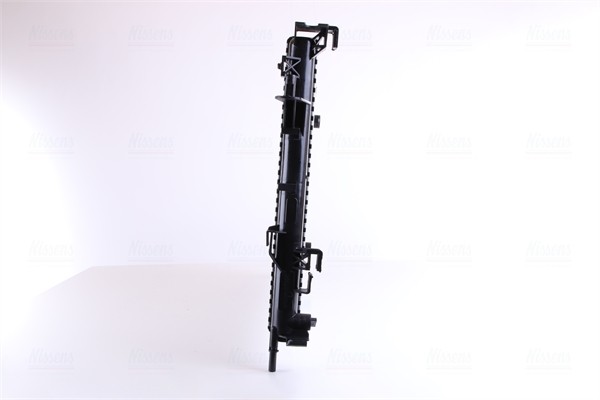 радиатор системы охлаждения! АКПП\ Renault Laguna 1.6/1.8/2.0 01> 63813 NISSENS