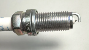 Свеча зажигания NISSAN 22401-5M015 224015M015 NISSAN