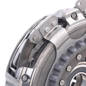 Сцепление VW Golf (13-) AUDI A3 (13-) SEAT Leon (13-) SKODA Octavia (13-) компле 602 0007 00 LUK