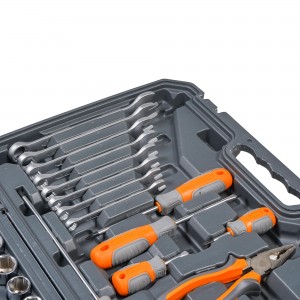 Набор инструментов универсальный 72 предмета, пласт.кейс (AT-72-54) AT-72-54 AIRLINE