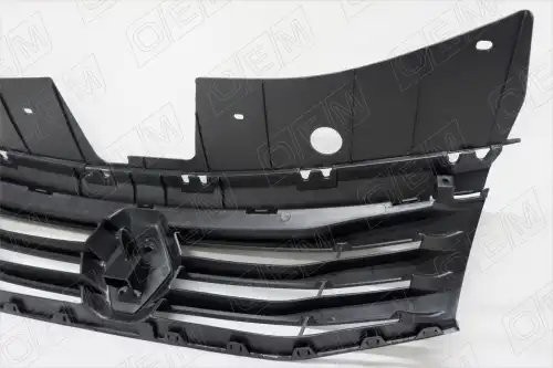 Решетка радиатора Renault Sandero 1 (2009-2014) OEM3082 OEMPARTS