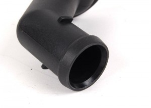 Фланец водяного охлаждения VW Bora,Caddy,Golf,Passat AUDI 80,90,A4,A6 OE 06A 121 121 C VAG