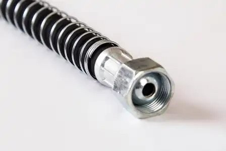 Шланг тормозной КАМАЗ 4310 (передний) гайка+штуц) АВТОМАГНАТ 4310350606010 AVTOMAGNAT