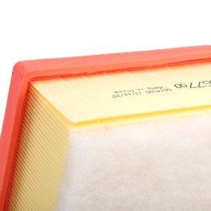 фильтр воздушный !\ Toyota Previa 2.4i 16V 90-00 / 4 Runner 2.7i 16V 95> 30.677.00 UFI