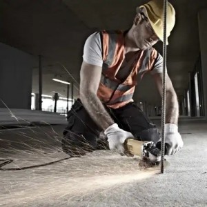 Машина углошлифовальная (БОЛГАРКА) 800Вт 125мм 11800об/мин. DEWALT DWE4057-QS DEWALT
