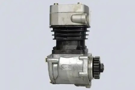 Компрессор КАМАЗ одноцилиндровый н/о ВЫХОД В БОК АВТОМАГНАТ 53205350901521 AVTOMAGNAT