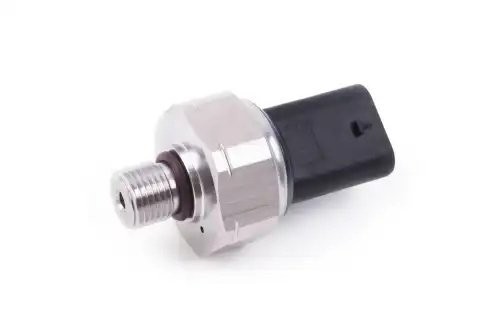 LM11477 Датчик давления топлива в топливной рампе Ford Mustang / Explorer LM11477 LUMER