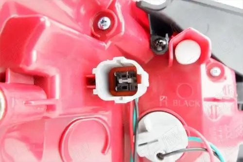 Фонарь правый внешний Kia Sportage 3 SL 2010-2014 OEM0192FONR OEMPARTS