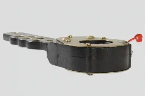 рычаг тормозной! трещотка мех. универсальн. 6 отв в 2 ряда D38,6xd14 10 шлицов B 0517465130 AVTOMAGNAT