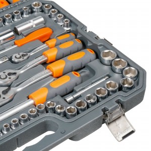 Набор инструментов универсальный 132 предмета, пласт.кейс (AT-132-09) AT-132-09 AIRLINE