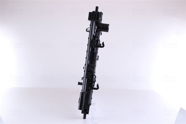 радиатор системы охлаждения!\ Chevrolet Aveo 1.6i 10> 61697 NISSENS