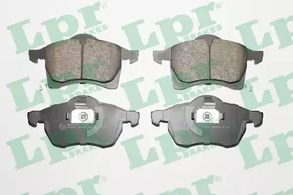 Комплект тормозных колодок 05P690 05P690 LPR
