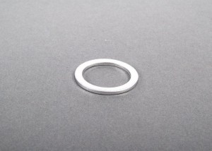 Кольцо уплотнительное PORSCHE Cayenne (11-) пробки сливной OE 90012310630 VAG