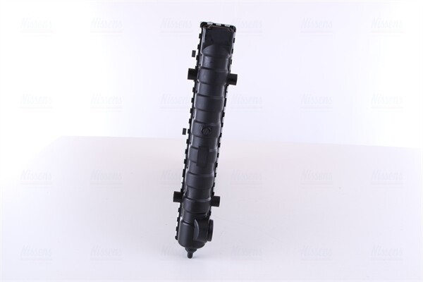 радиатор системы охлаждения!\ VW Golf/Jetta 1.5-1.8 83> 651811 NISSENS