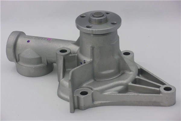 Насос водяной HYUNDAI Accent (99-),Elantra (96-),Getz (SOHC) GMB GWM17A GMB