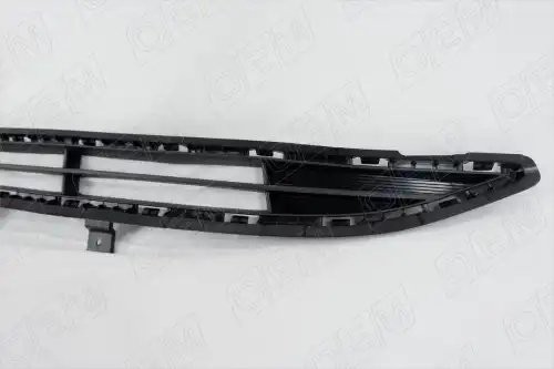 Решетка в бампер нижняя Hyundai Solaris 2 2017-2020 OEM3664 OEMPARTS