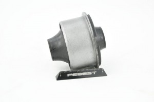 Сайлентблок TOYOTA Crown (99-04) LEXUS GS300 (97-05) рычага переднего нижнего за TAB-177 FEBEST